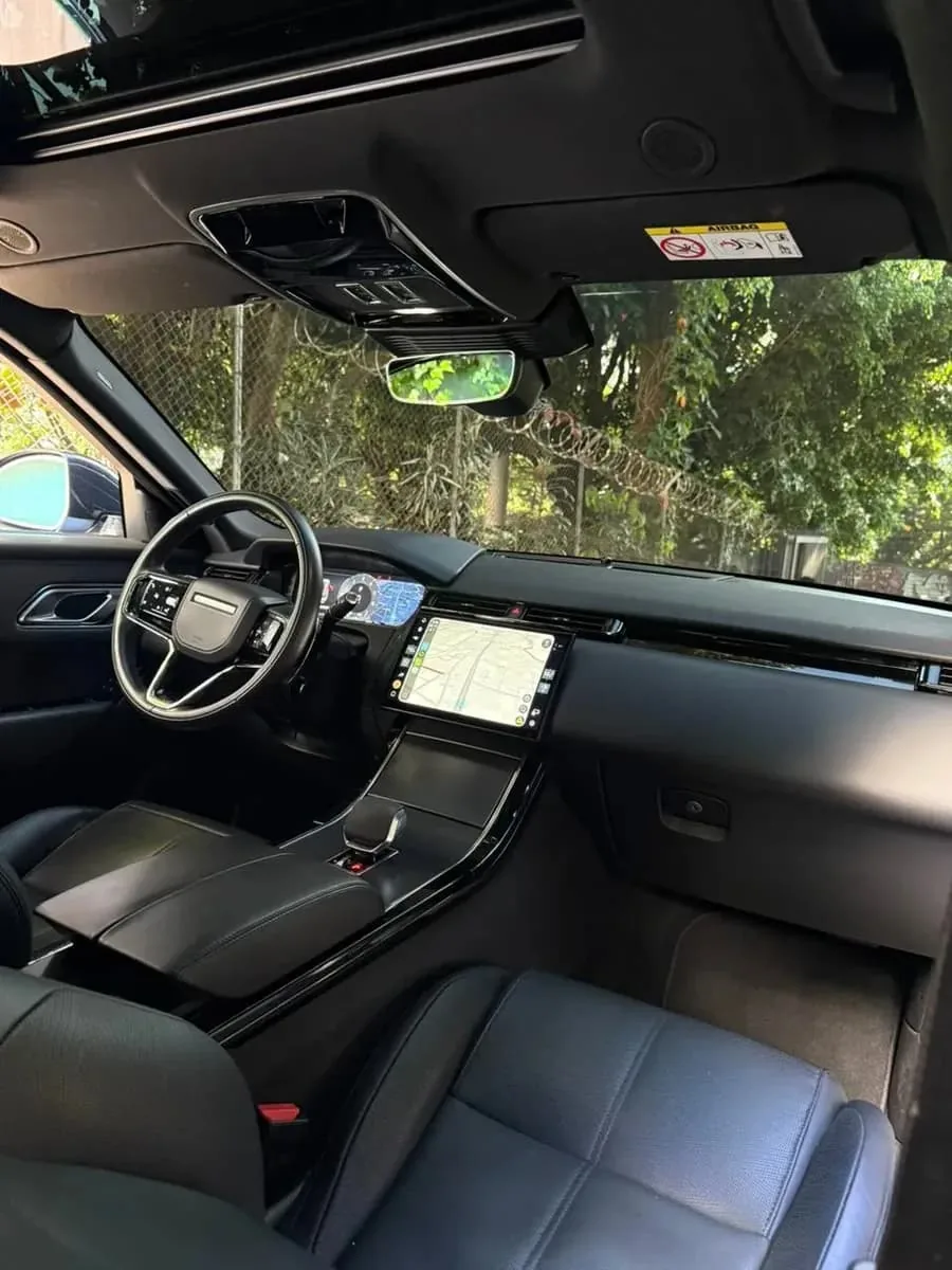 SUV Land Rover Range Rover Velar 2024 en Cali — foto 4