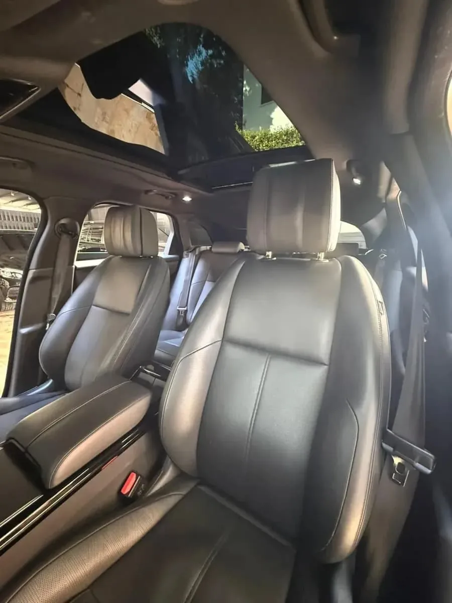 SUV Land Rover Range Rover Velar 2024 en Cali — foto 5