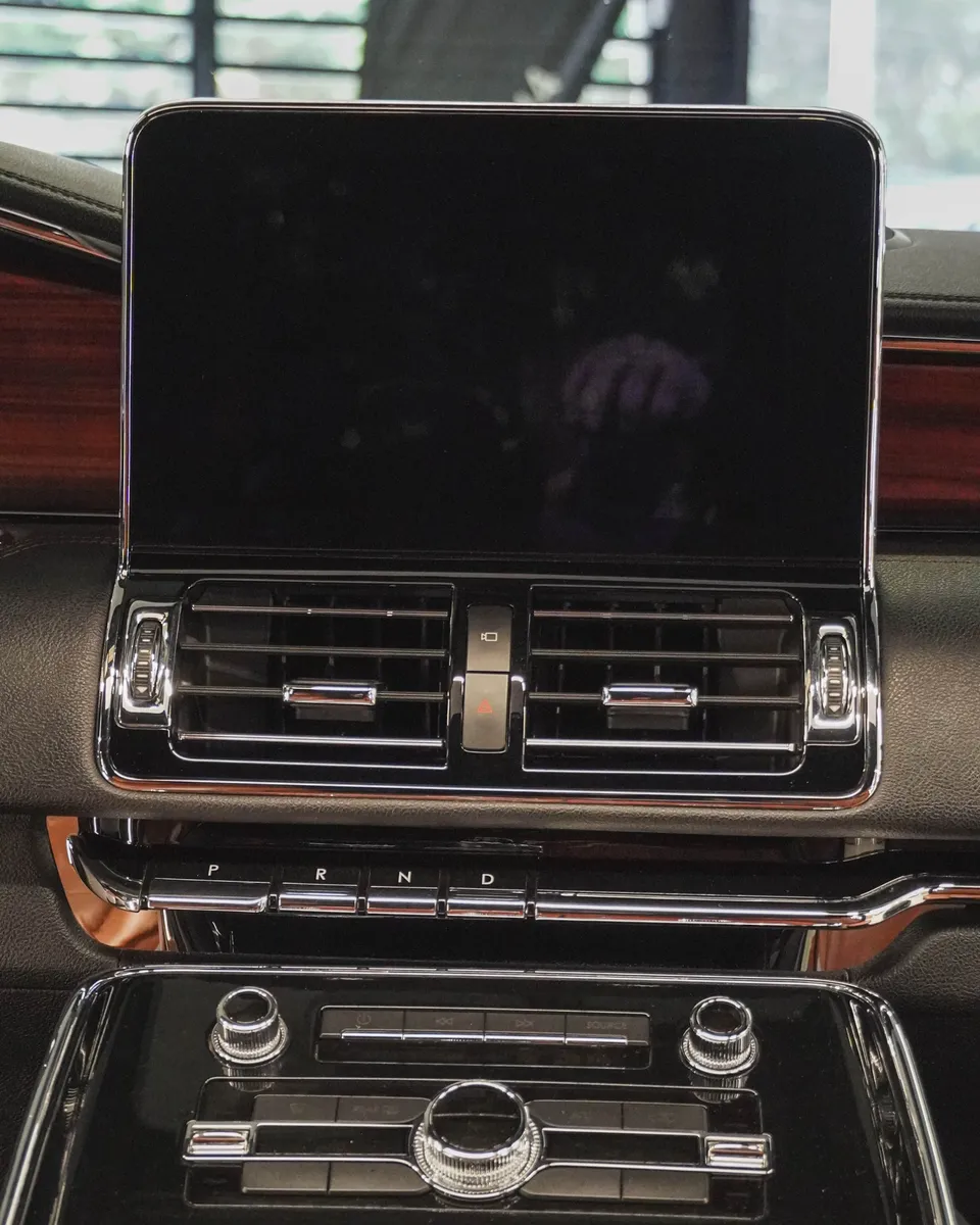 SUV Lincoln Navigator 2020 en Medellín — foto 7