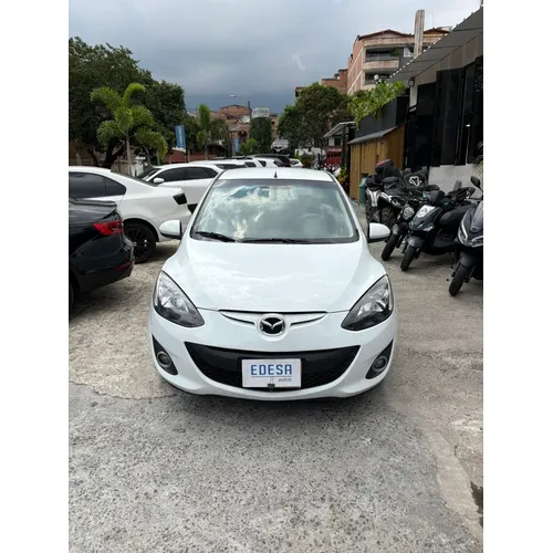 Hatchback Mazda 2 2014 1.5 15ha1c en Envigado — foto 2