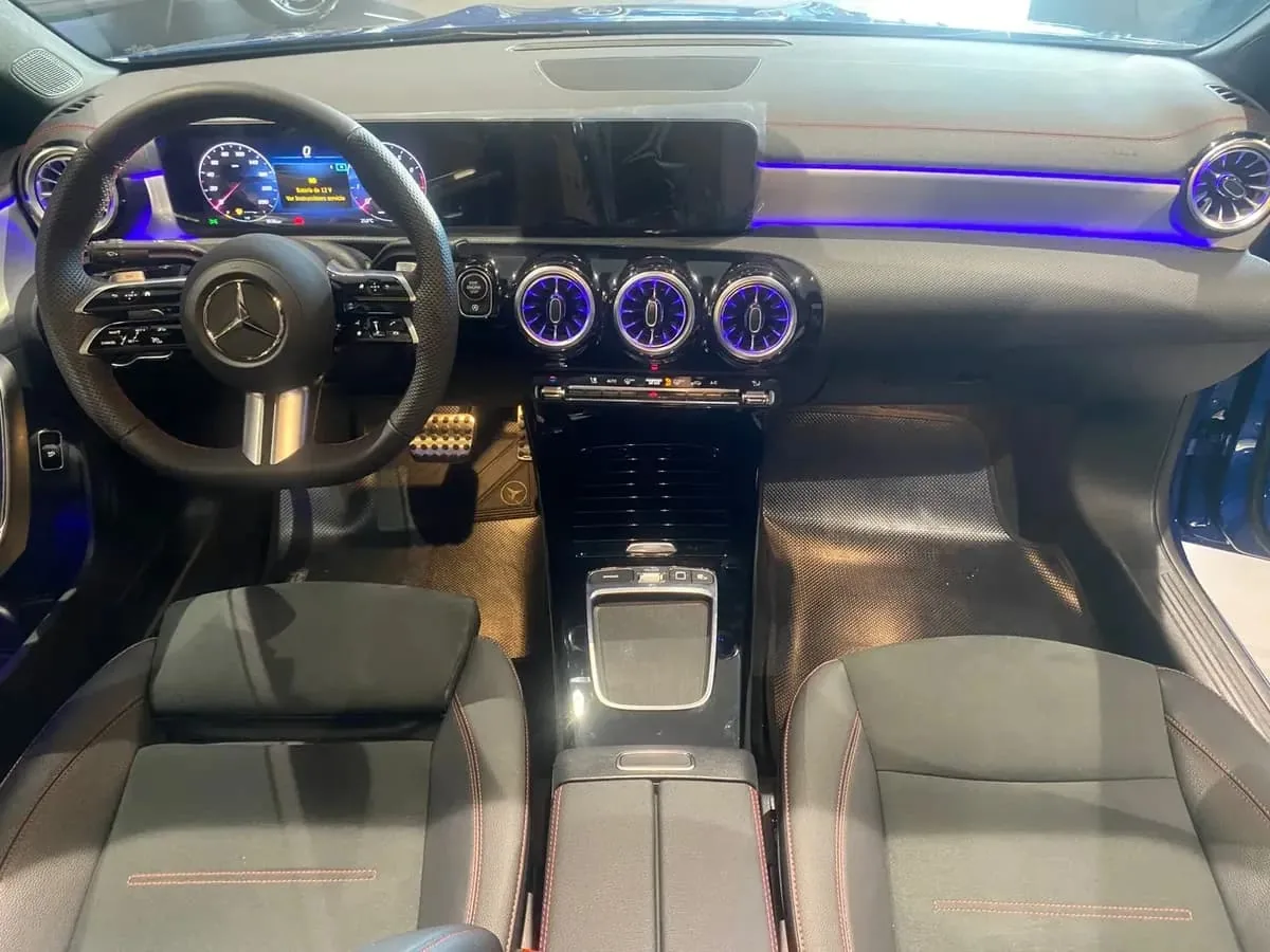 Sedán Mercedes-Benz CLA 250 2026 en Bogotá — foto 5
