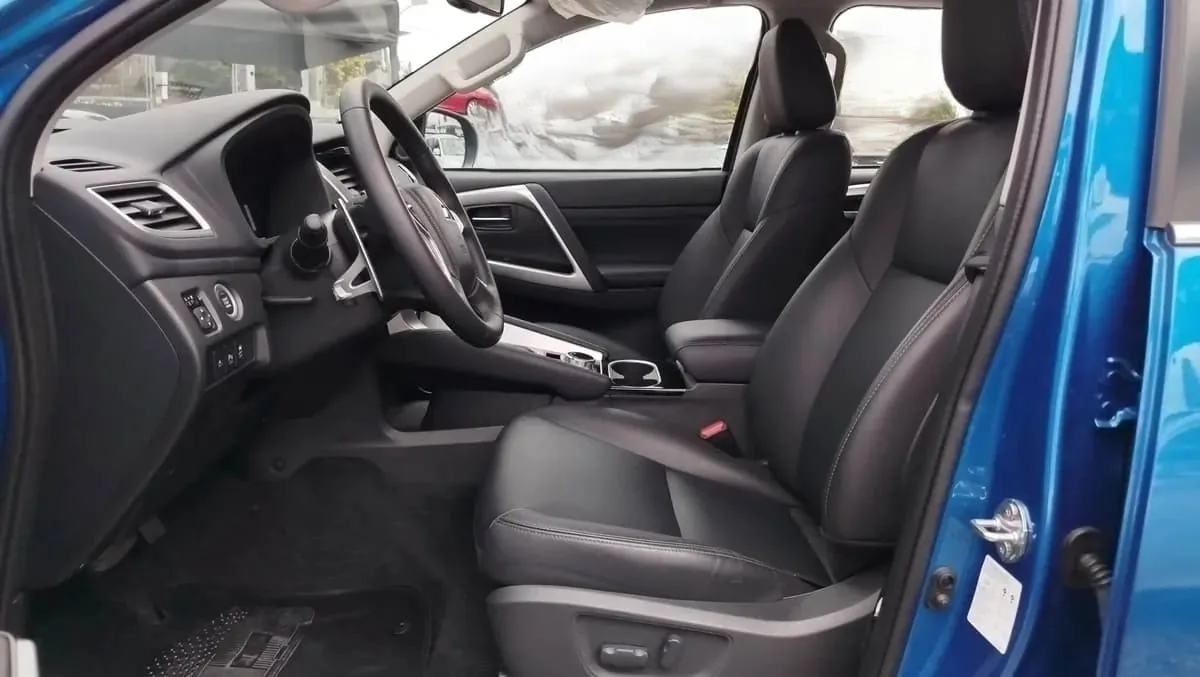 SUV Mitsubishi Montero Sport 2024 en Pereira — foto 8