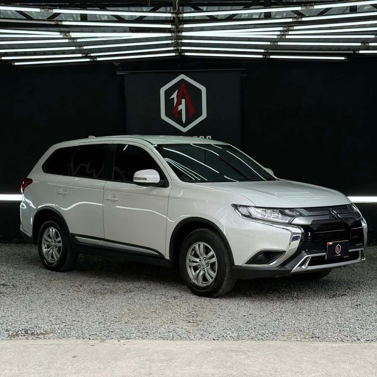 SUV Mitsubishi Outlander 2022 en Medellín