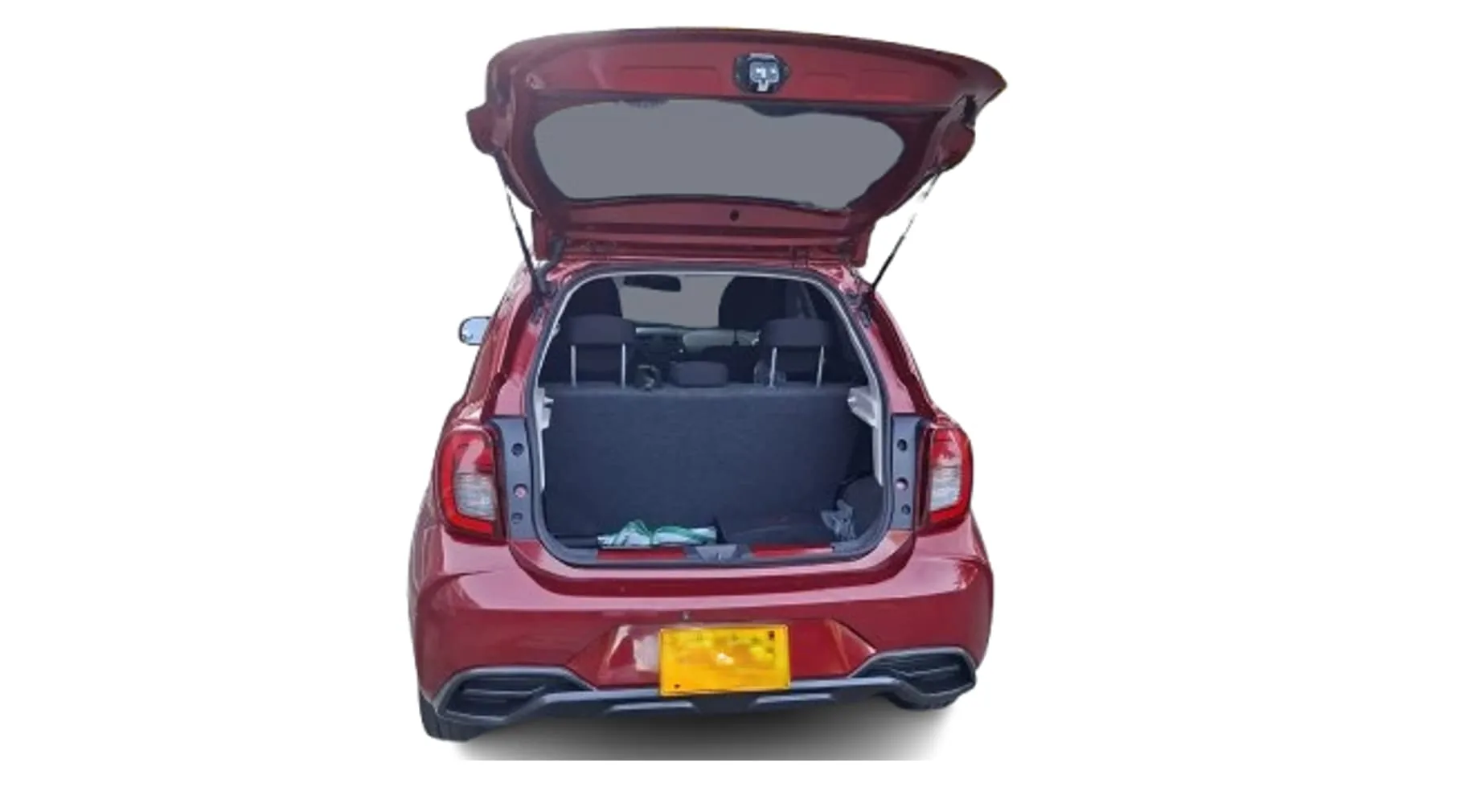Hatchback Nissan March Sense 2025 en Cali — foto 4