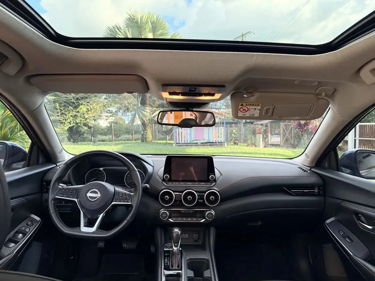 Sedã Nissan Sentra SR 2025 en Barranquilla — foto 6