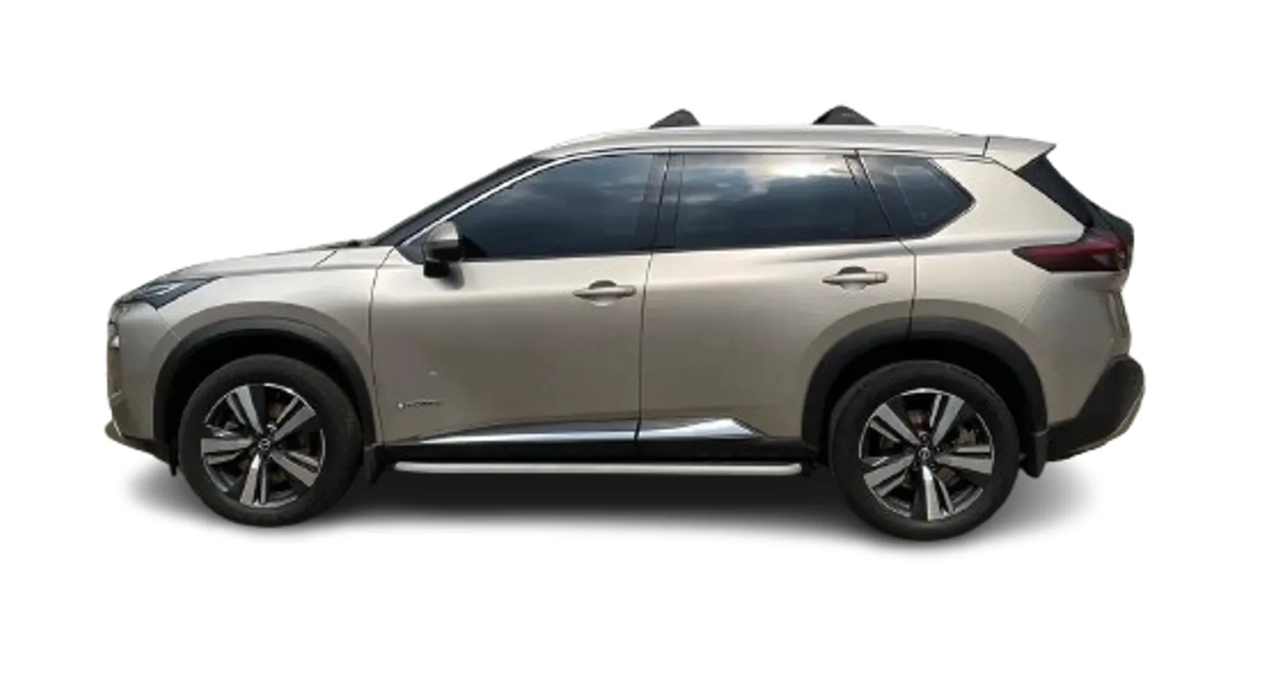 SUV Nissan X-Trail e-4orce 2025 en Bello — foto 3