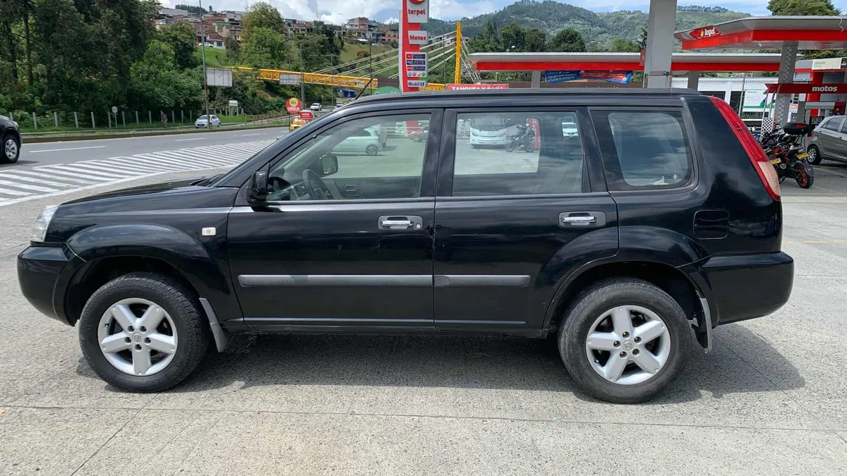 SUV Nissan X-Trail 2012 Classic en Manizales — foto 5