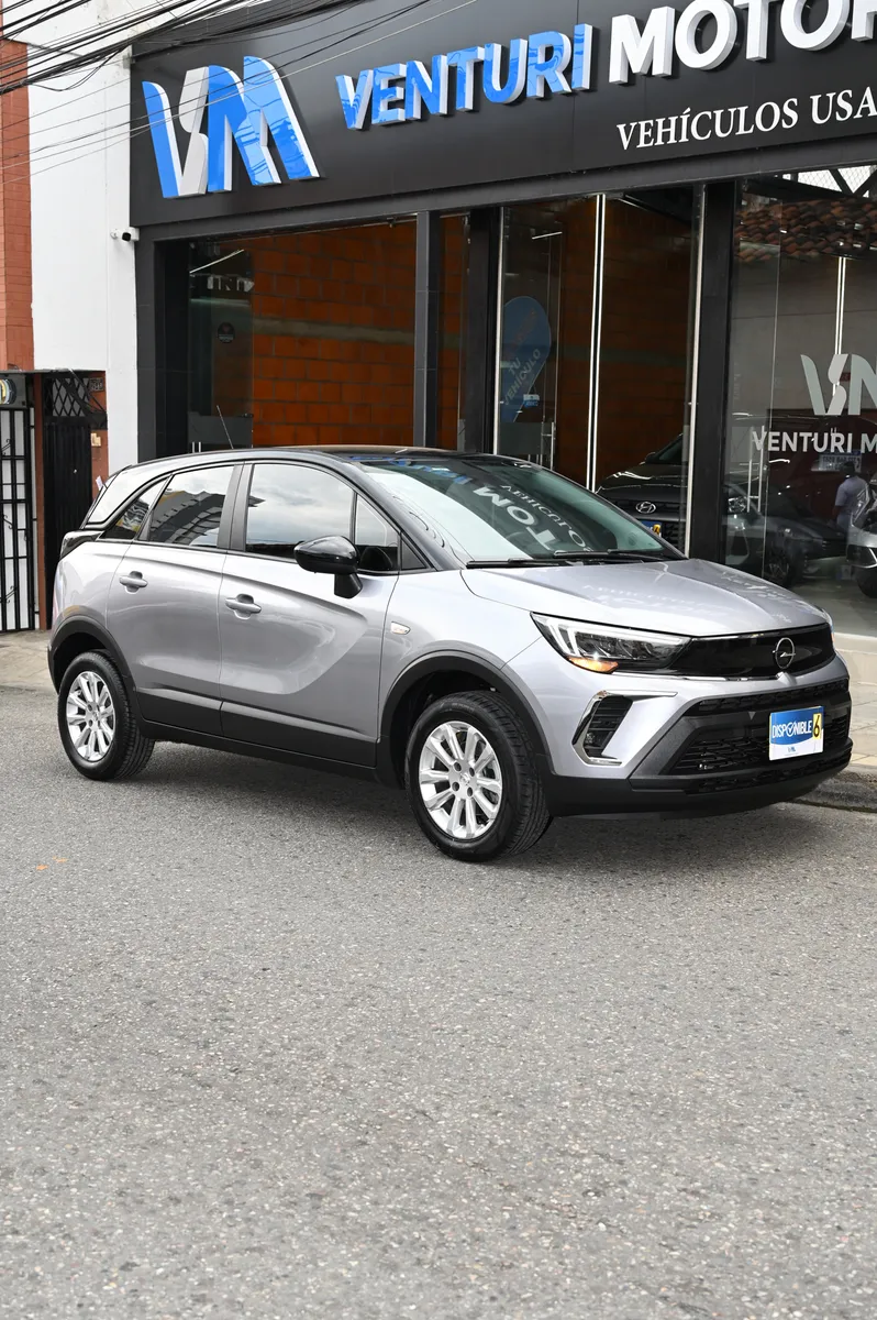 SUV Opel Crossland 2022 en Bucaramanga — foto 2