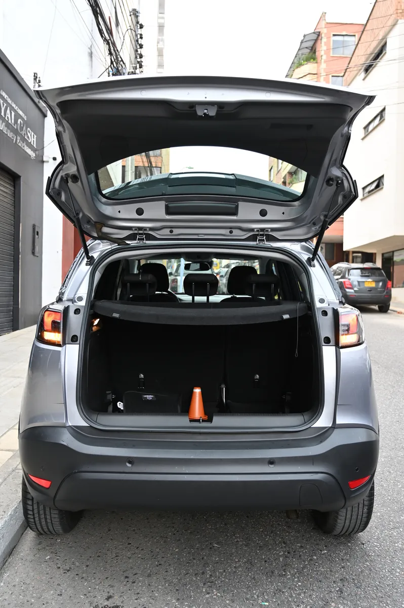 SUV Opel Crossland 2022 en Bucaramanga — foto 5