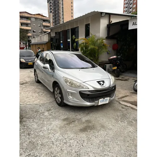Hatchback Peugeot 308 2009 2.0 Premium en Envigado — foto 3