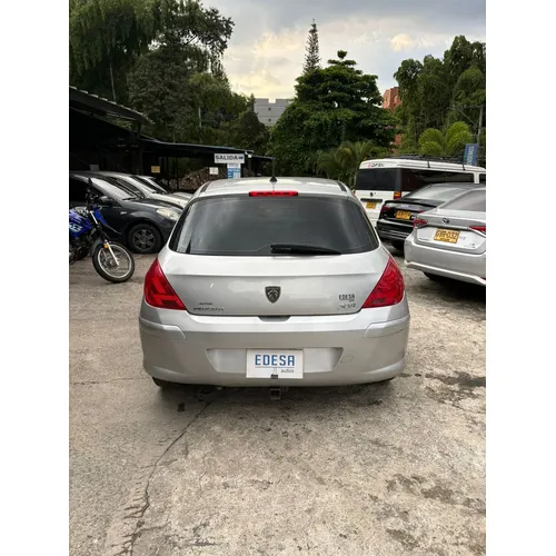 Hatchback Peugeot 308 2009 2.0 Premium en Envigado — foto 7