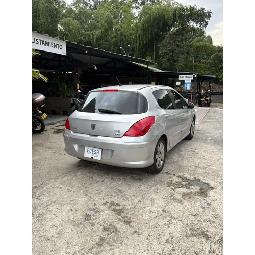 Hatchback Peugeot 308 2009 2.0 Premium en Envigado — foto 8