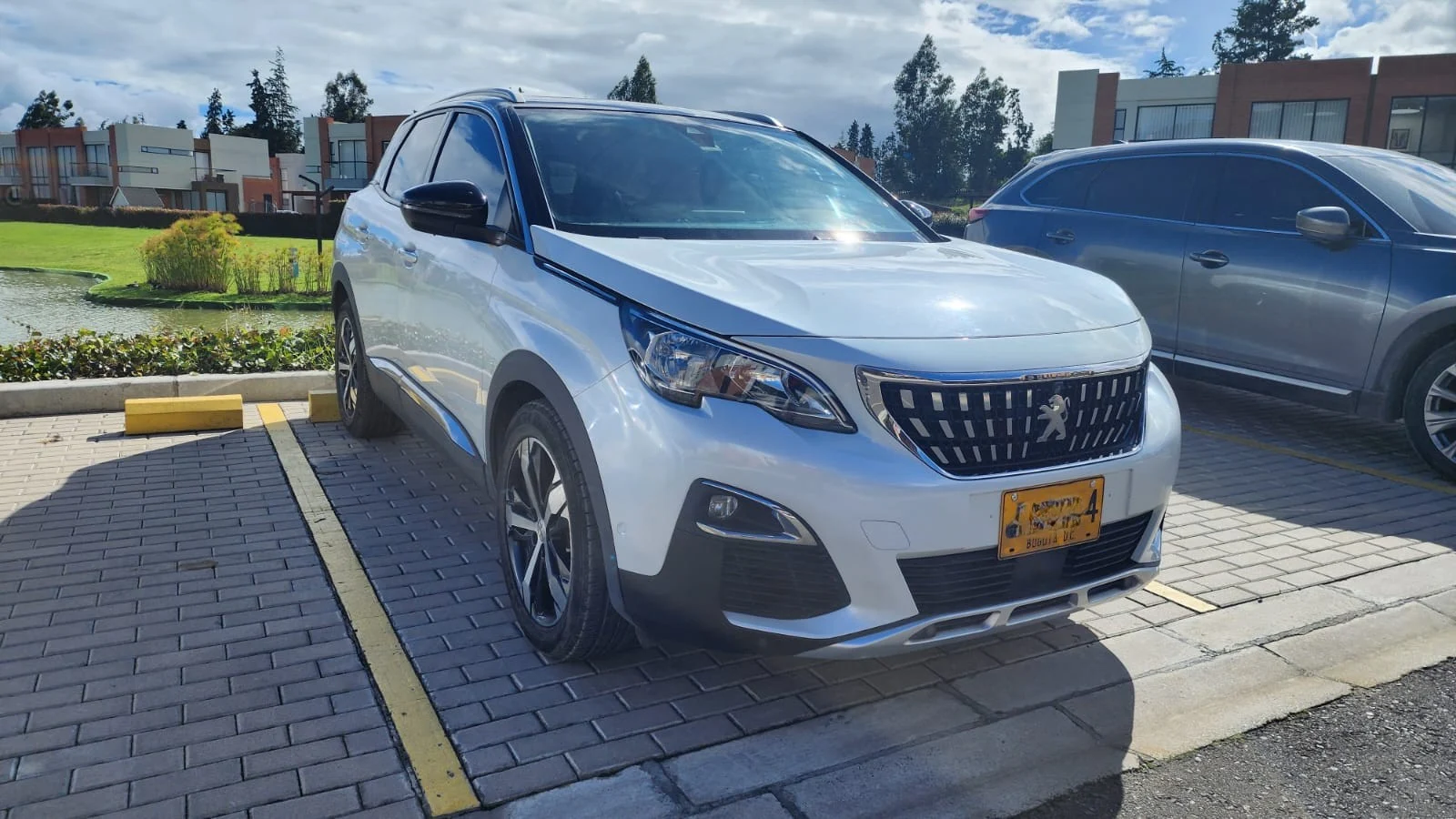 SUV Peugeot 3008 2020 Allure Full en Cajicá — foto 8