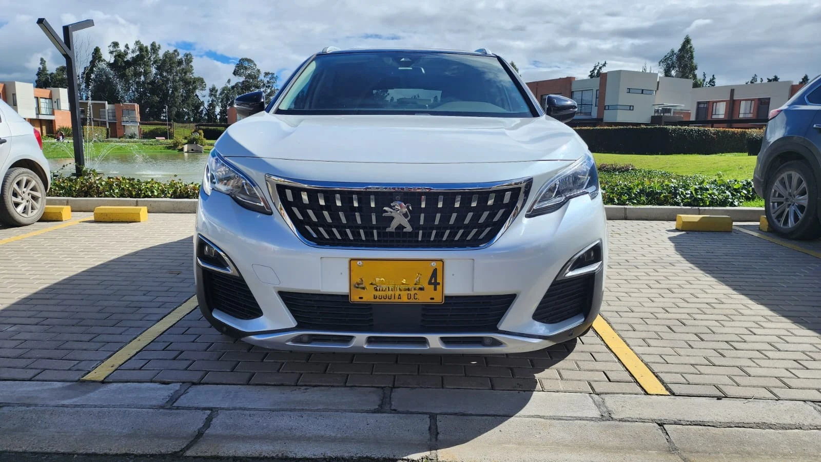 SUV Peugeot 3008 2020 Allure Full en Cajicá — foto 10
