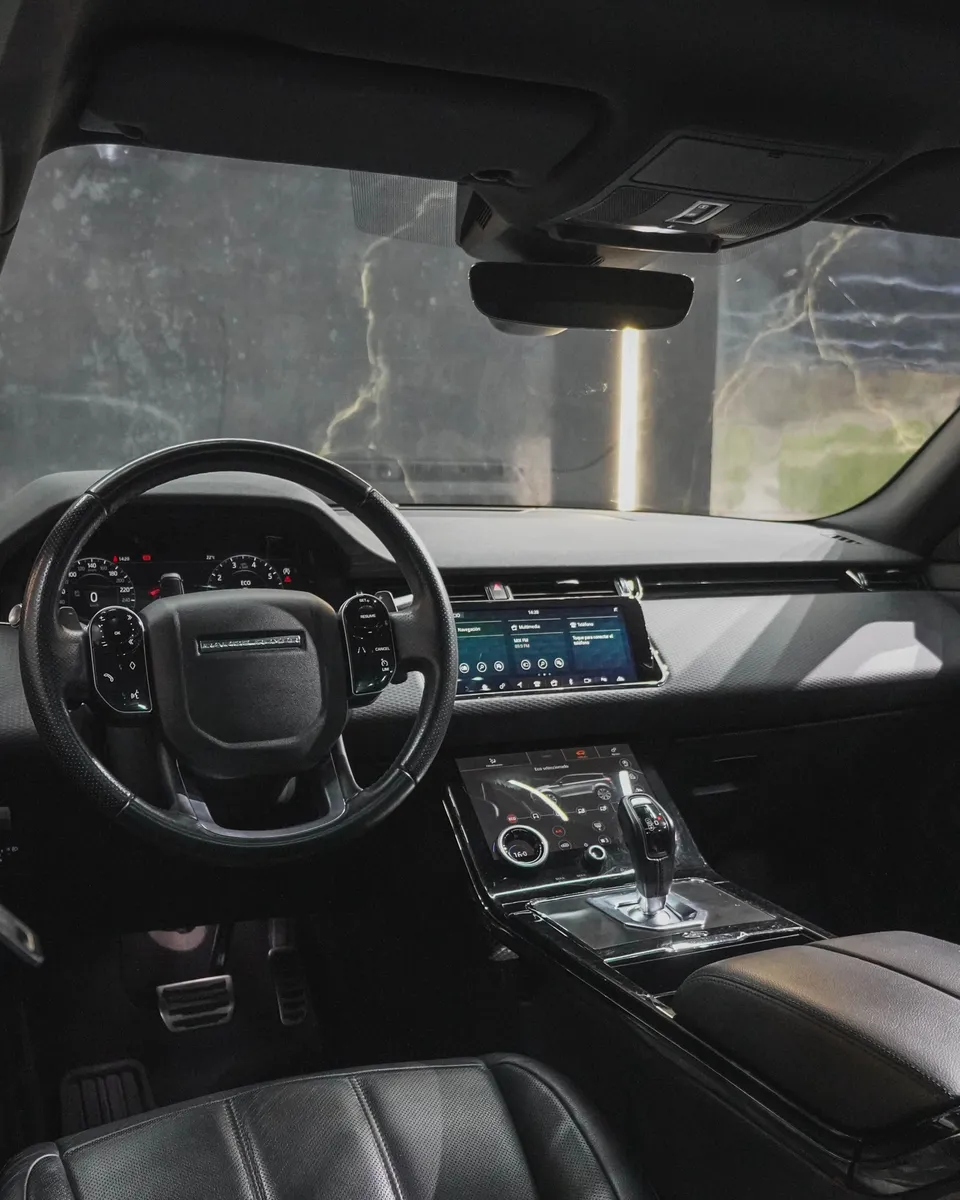 SUV Land Rover Range Rover Evoque 2020 en Medellín — foto 9