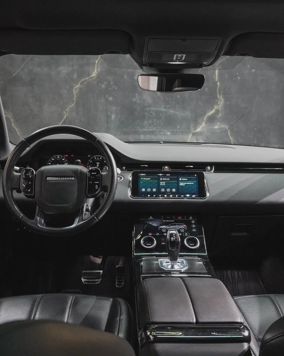 SUV Land Rover Range Rover Evoque 2020 en Medellín — foto 8