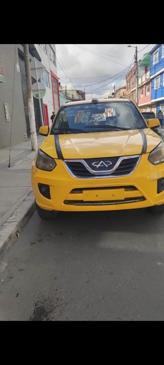Sedã Chery Tiggo 2017 en Bogotá — foto 4