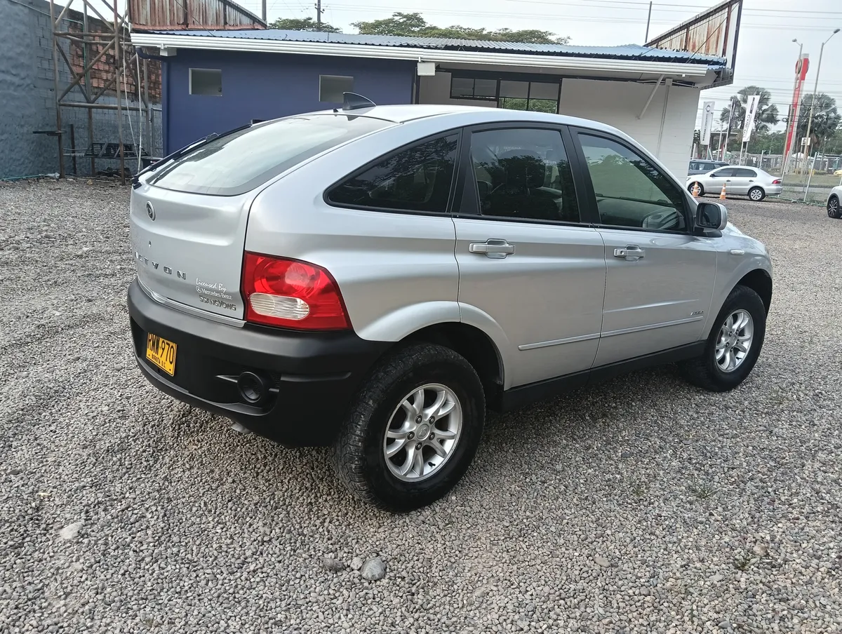 SUV SsangYong Actyon 2012 en Villavicencio — foto 2