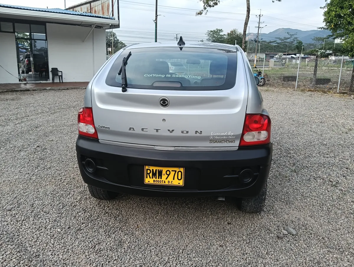 SUV SsangYong Actyon 2012 en Villavicencio — foto 5