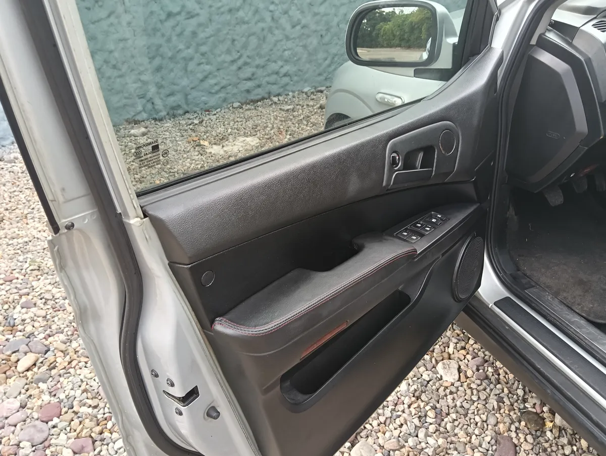 SUV SsangYong Actyon 2012 en Villavicencio — foto 7