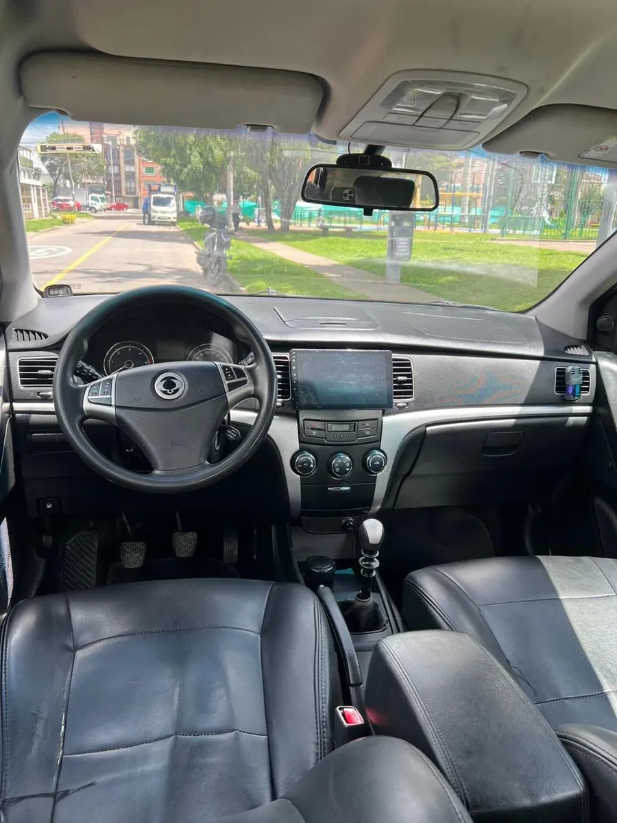 SUV SsangYong Korando 2012 en Soacha — foto 7