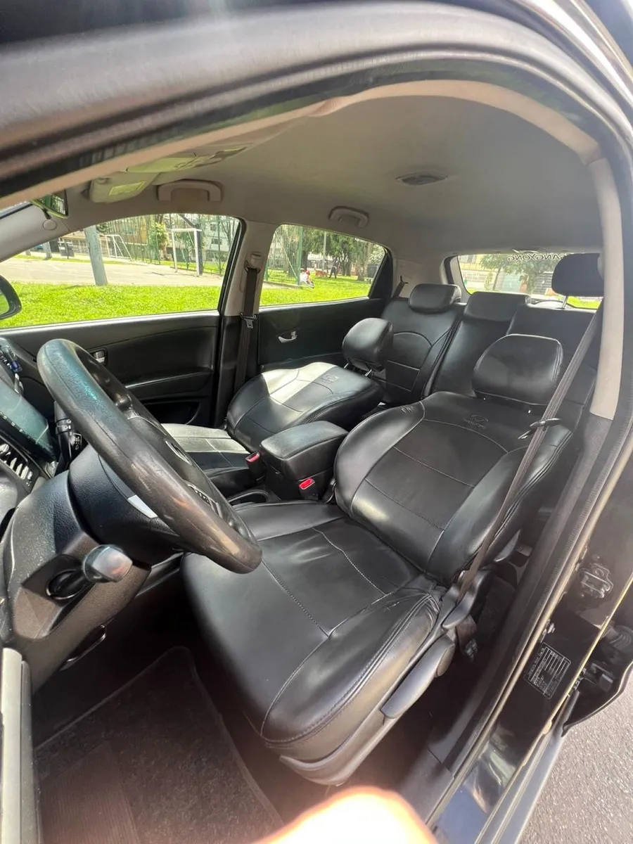 SUV SsangYong Korando 2012 en Soacha — foto 8