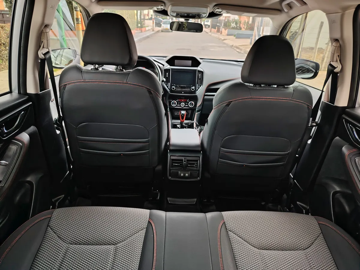 SUV Subaru Forester 2023 en Tunja — foto 9