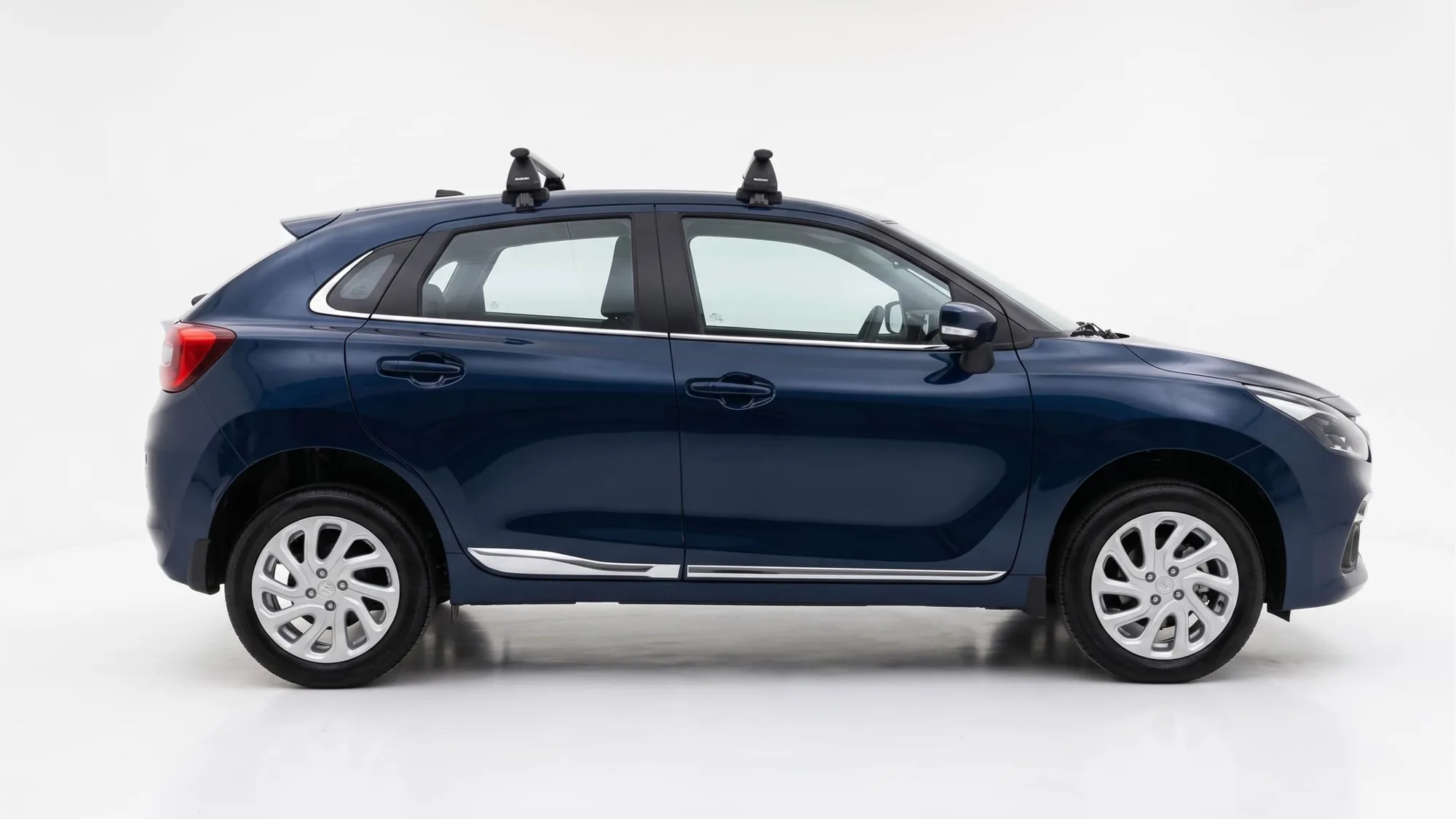 Hatchback Suzuki Baleno Cross 2026 en Medellín — foto 3