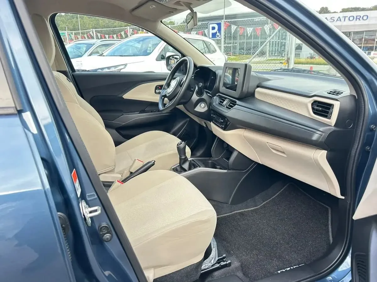 Sedán Suzuki Swift Dzire 2026 en Bucaramanga — foto 6