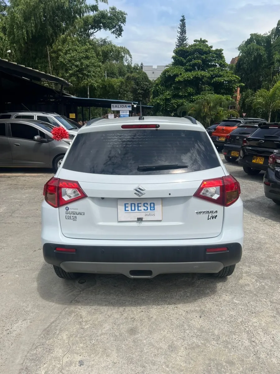 SUV Suzuki Vitara Suzuki 2018 en Envigado — foto 7