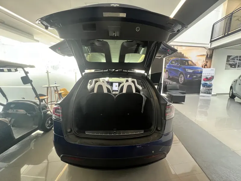 Tesla Model X 2019 a eléctrico en Bogotá — foto 4 de 13