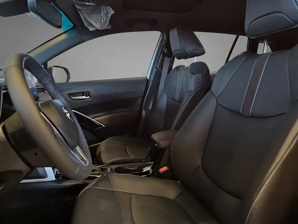 SUV Toyota Corolla Cross Hybrid 2026 en Bello — foto 6