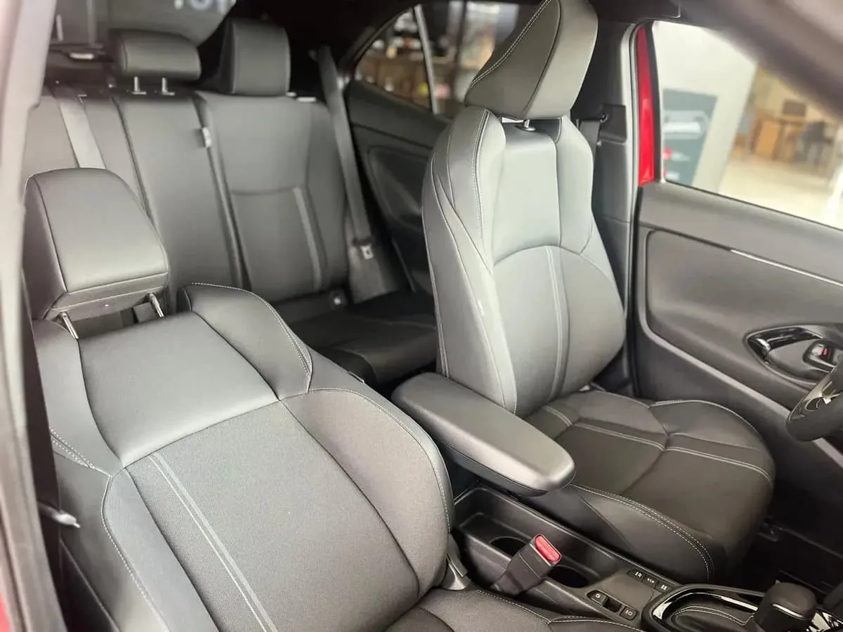 SUV Toyota Yaris Cross 2027 Hybrid en Bello — foto 5