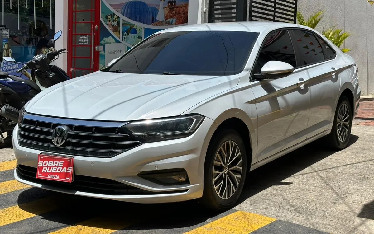 Wagon Volkswagen Jetta 2019 en Cúcuta — foto 4