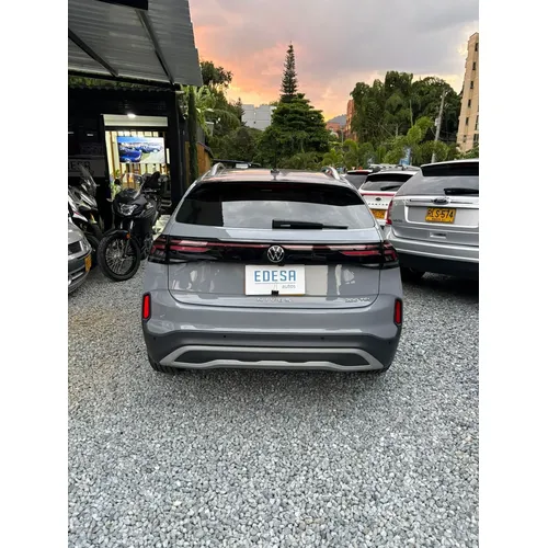 SUV Volkswagen Nivus 2025 1.0 Highline At en Envigado — foto 3
