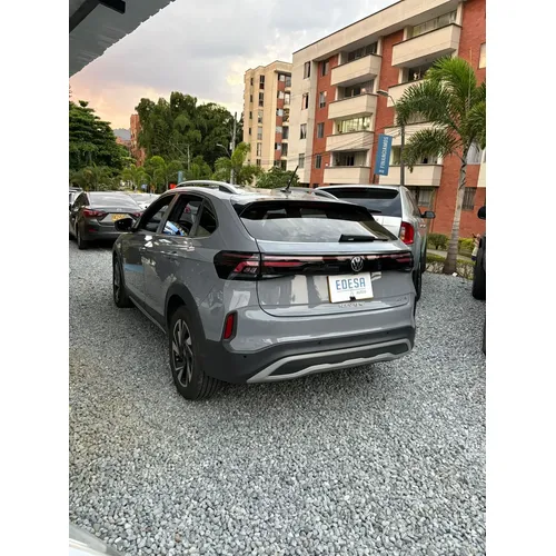 SUV Volkswagen Nivus 2025 1.0 Highline At en Envigado — foto 4