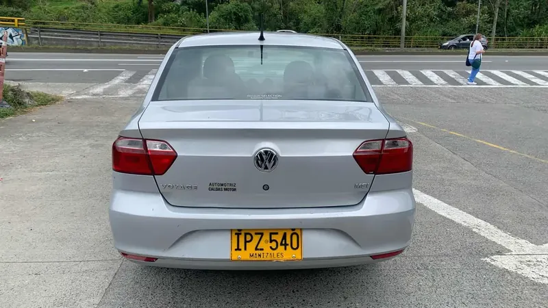 Volkswagen Voyage 2016 en Manizales — foto 5 de 11