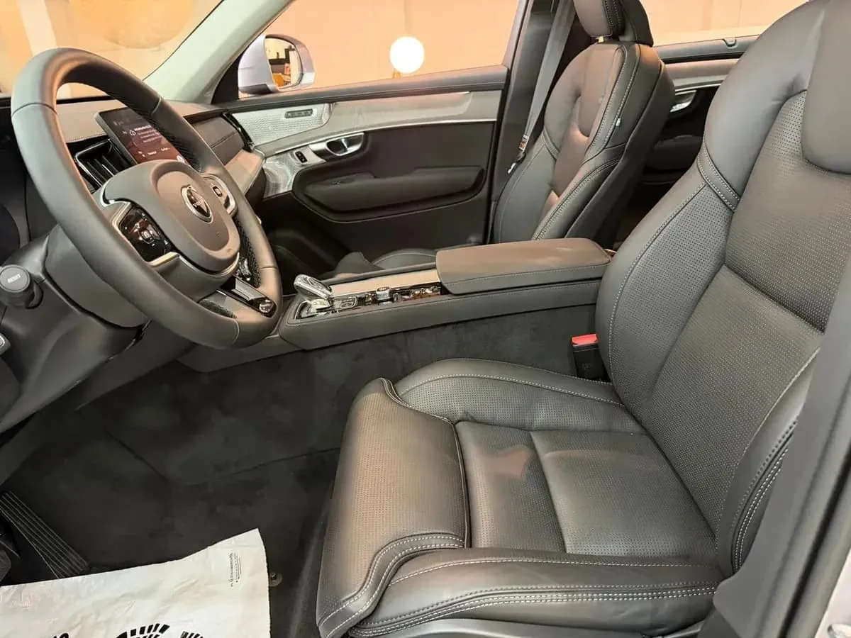 SUV Volvo XC 90 T8 2026 Hybrid en Pereira — foto 5