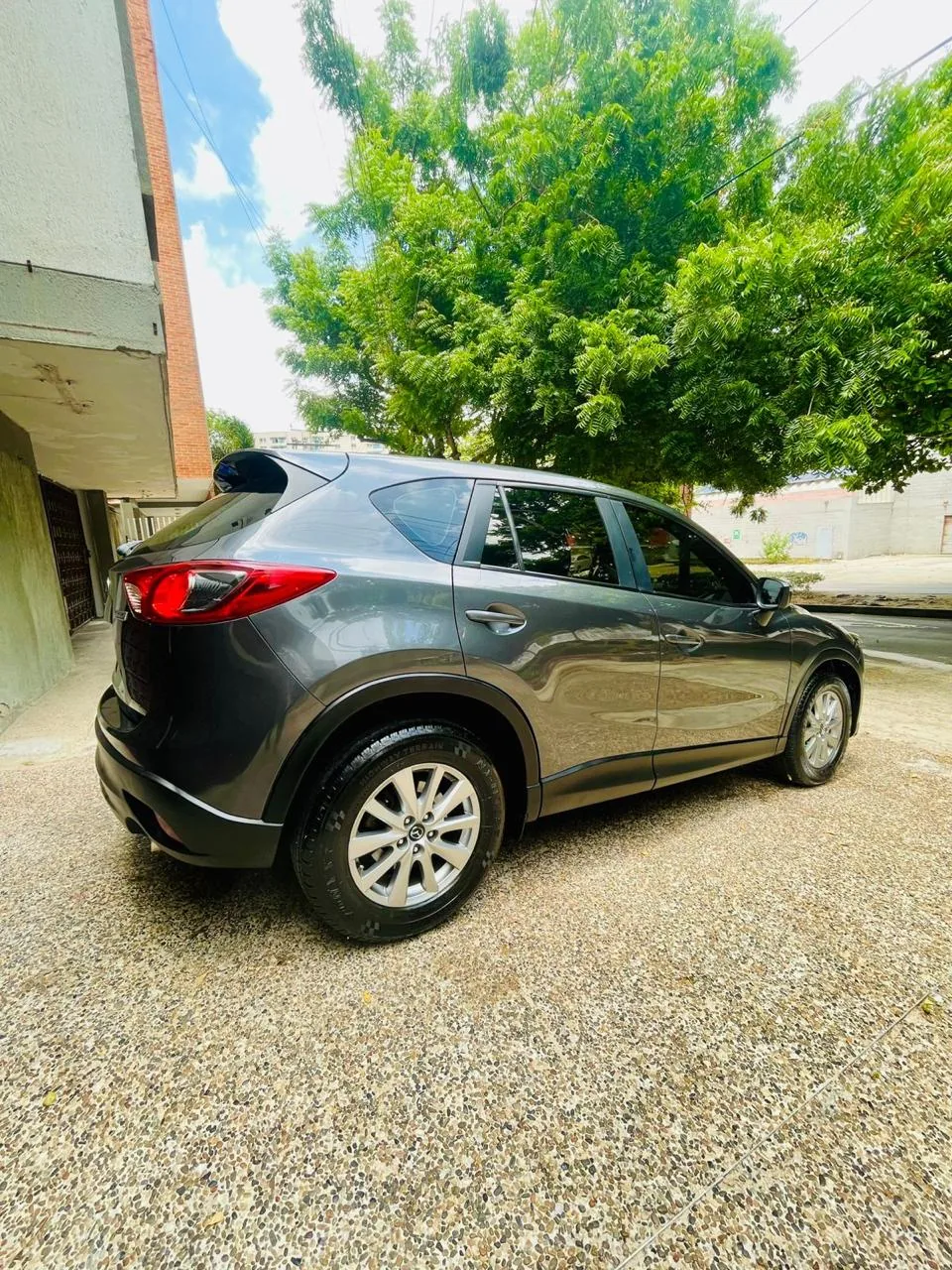 SUV Mazda CX-5 2016 en Barranquilla — foto 2