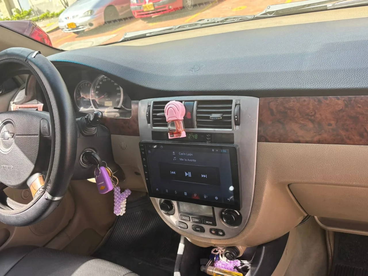 Sedã Chevrolet Optra 2006 en Ibagué — foto 5