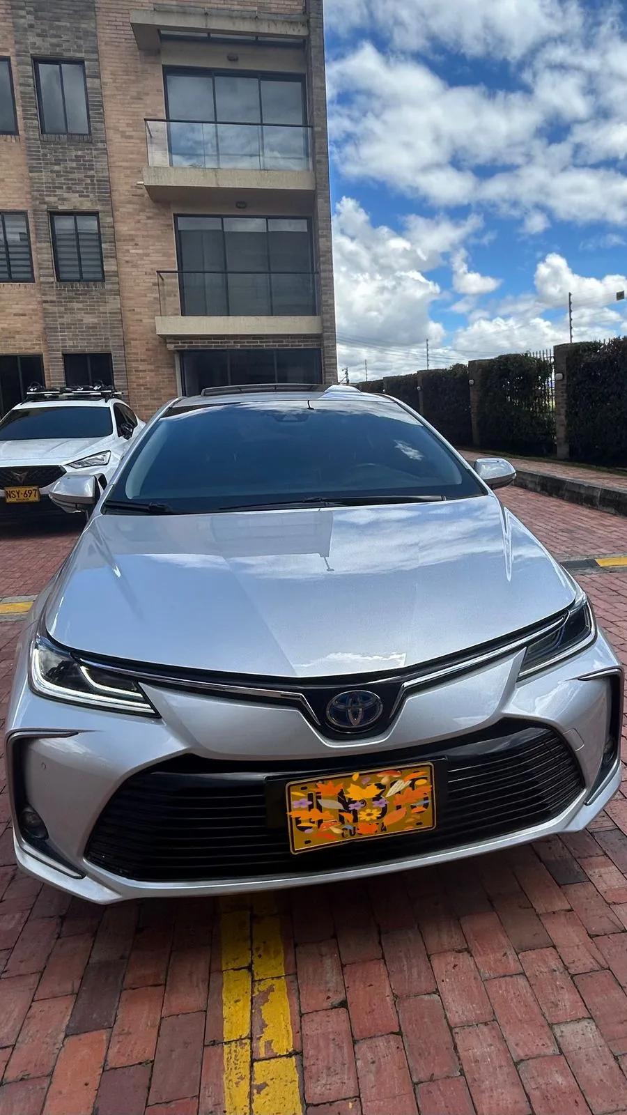 Sedã Toyota Corolla 2020 hybrid en Bogotá
