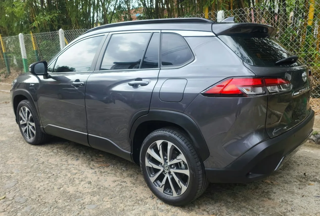 Camioneta Toyota Corolla Cross 2026 SEG en Floridablanca — foto 8