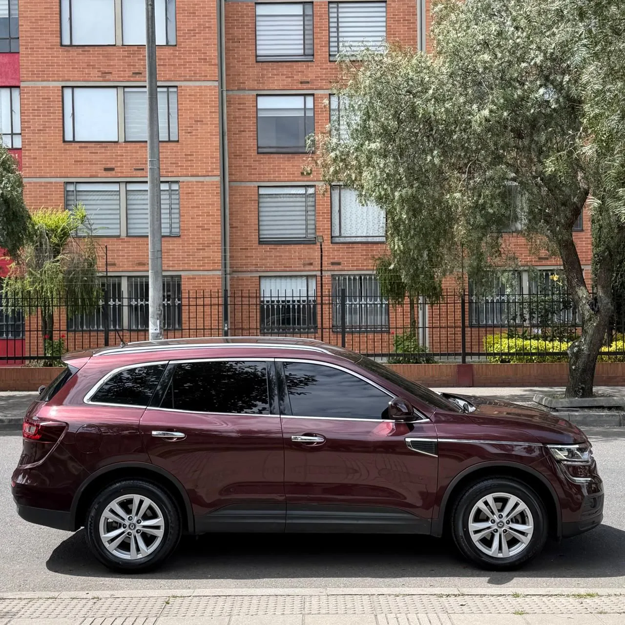 Caminhonete Renault Koleos 2018 zen en Bogotá