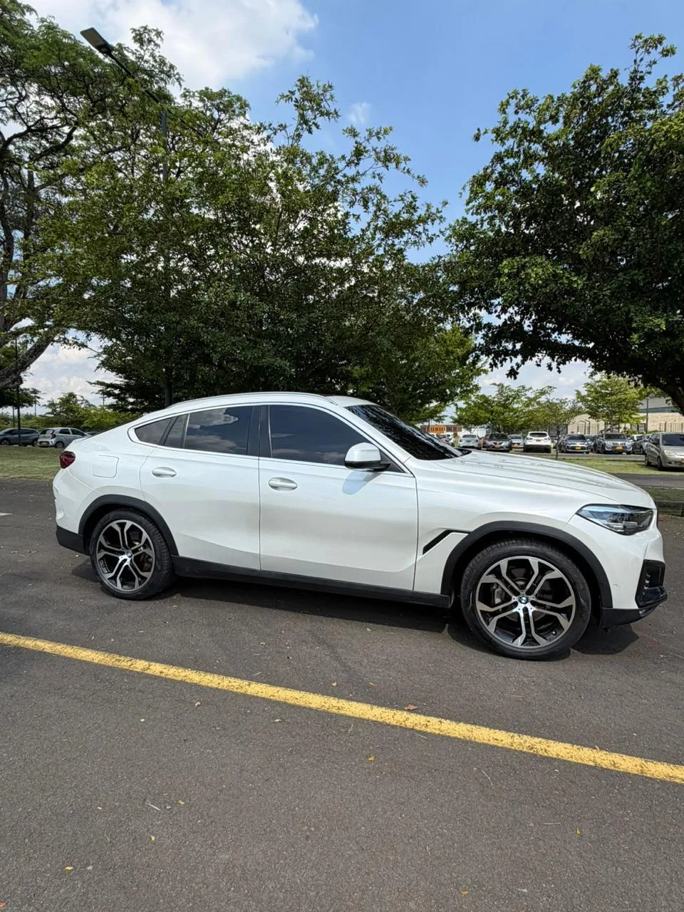 Camioneta BMW X6 2020 xDrive 40i en Cali — foto 5
