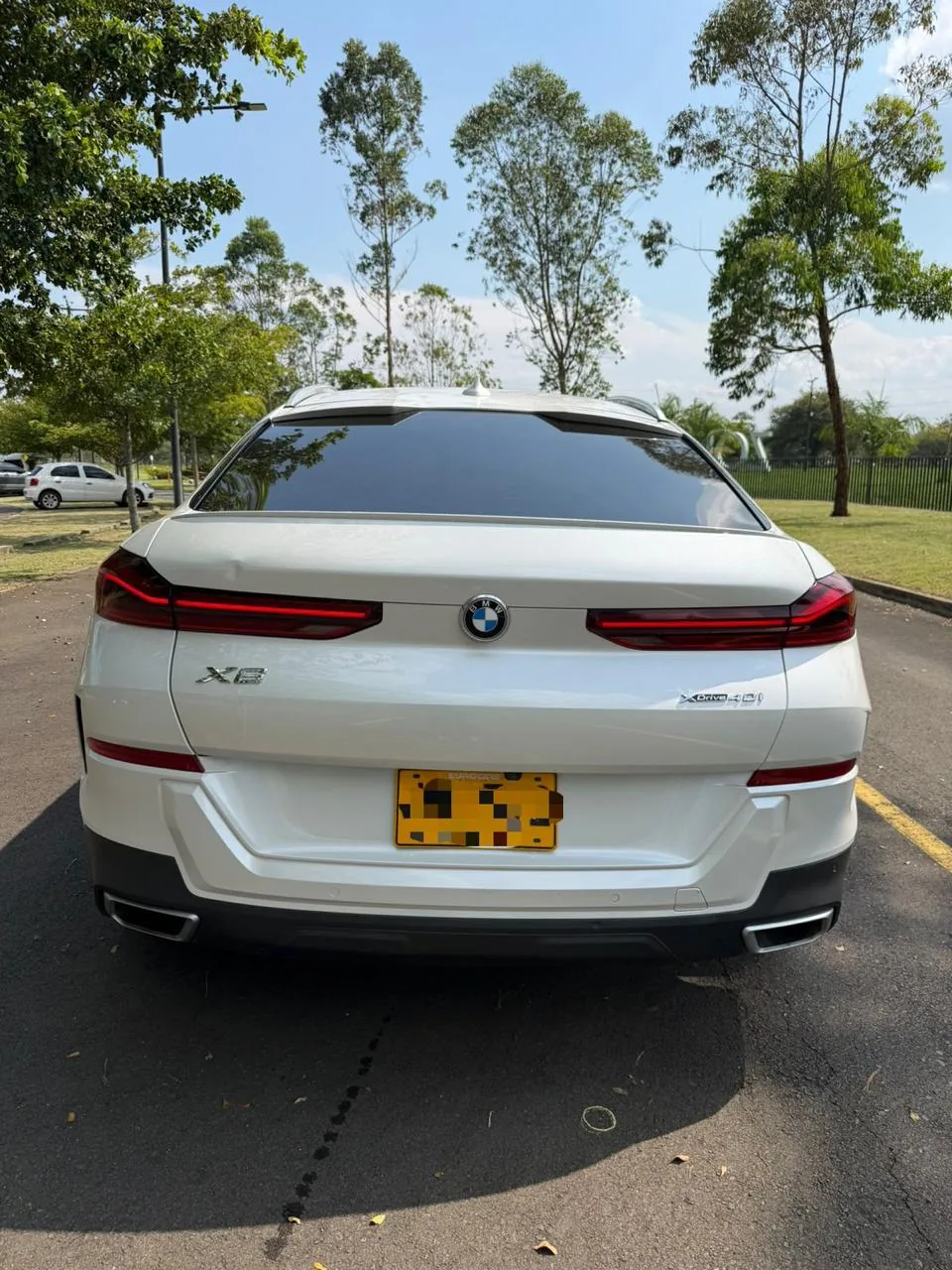 Camioneta BMW X6 2020 xDrive 40i en Cali — foto 2