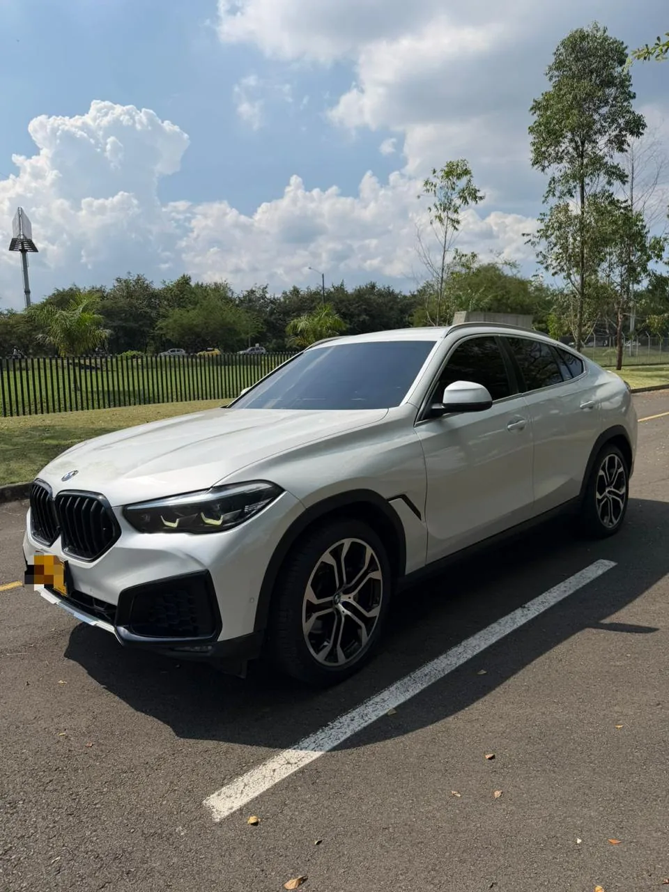 Camioneta BMW X6 2020 xDrive 40i en Cali — foto 4