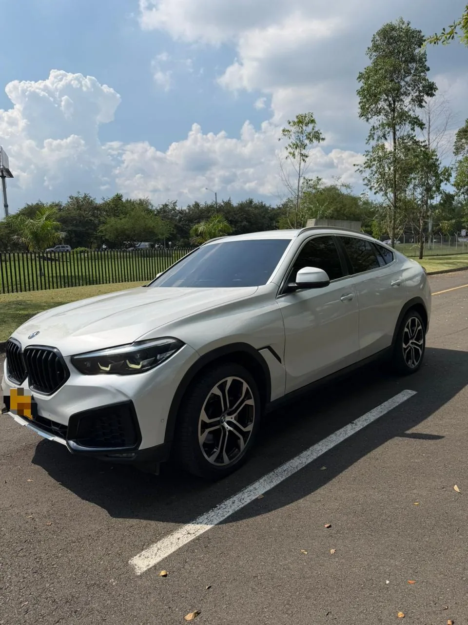 Camioneta BMW X6 2020 xDrive 40i en Cali — foto 6
