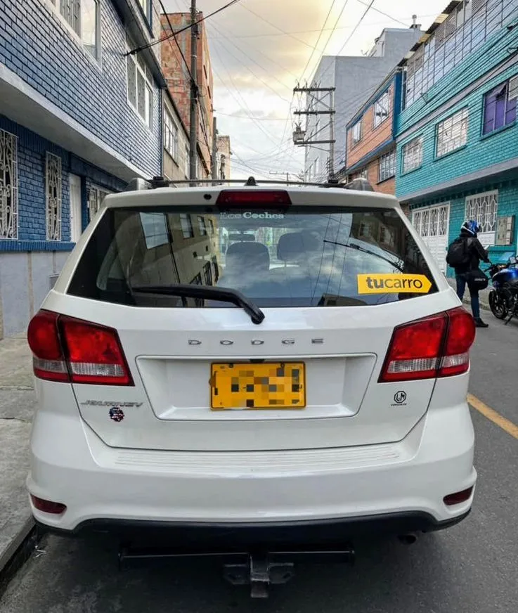 Caminhonete Dodge Journey 2100 2.4 Se 7A  AT en Bogotá — foto 3