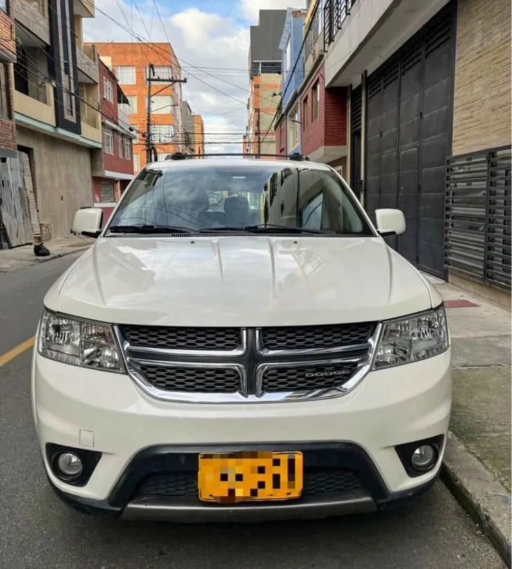Caminhonete Dodge Journey 2100 2.4 Se 7A  AT en Bogotá — foto 2