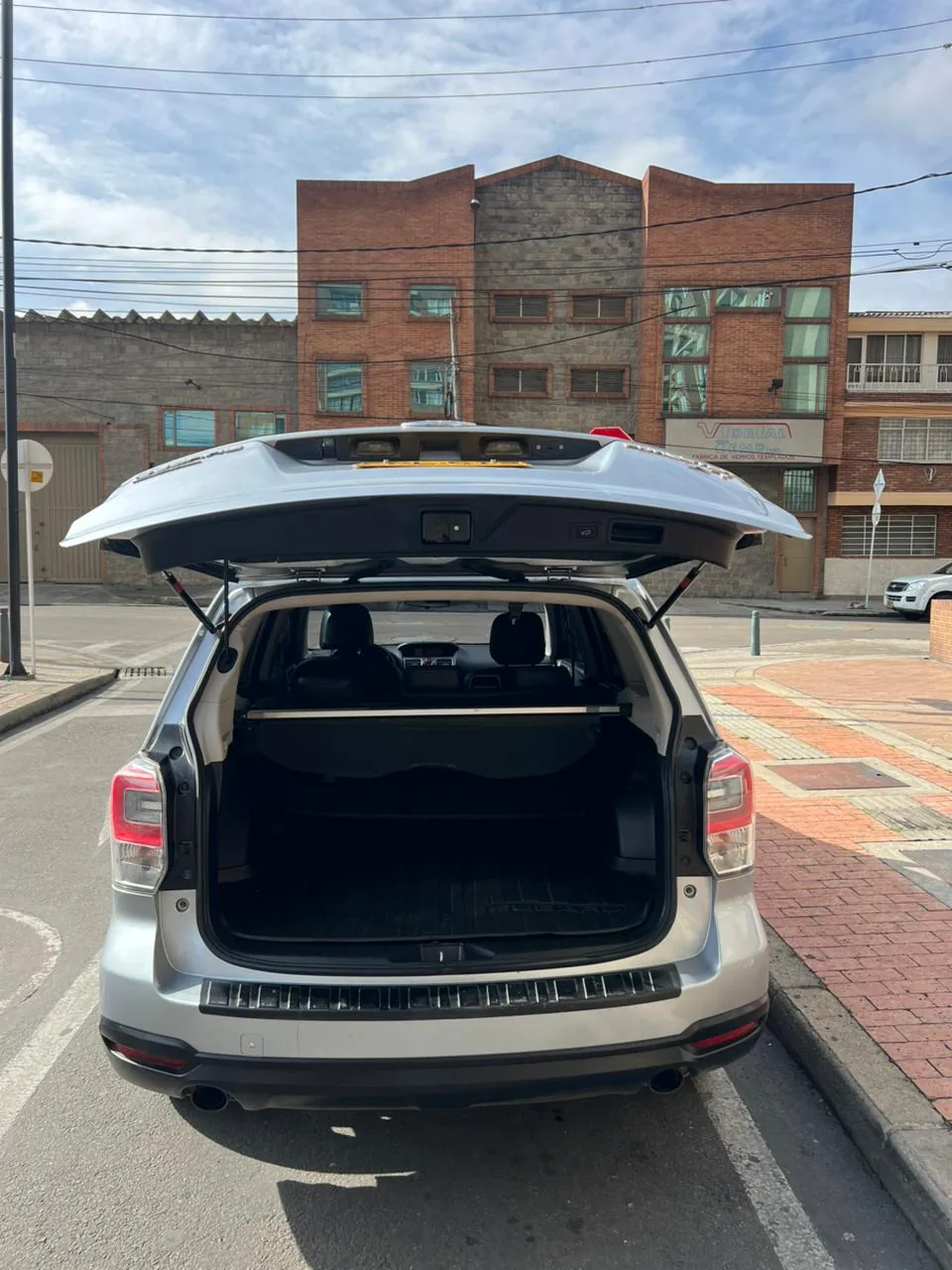 SUV Subaru Forester 2018 XT TURBO en Bogotá — foto 3